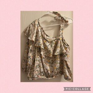 LC Lauren Conrad Floral Top